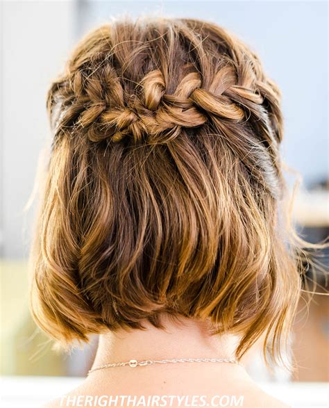 Searching for easy ways to braid your own hair? How to Do a Half-Up French Braid Crown in 6 Easy Steps