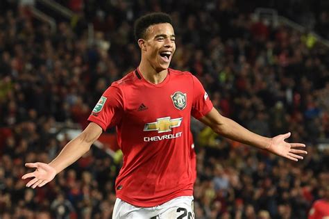 Greenwood Signs New Contract With Man Utd