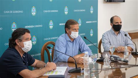 +24.036 nuovi contagi in italia. Personal docente y no docente de Mendoza recibirá un bono de 54 mil pesos - Radio Nihuil | AM ...