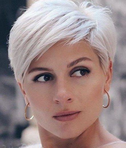 The Top 20 Beautiful Pixie Haircuts For 2021 Short Hair Models Free