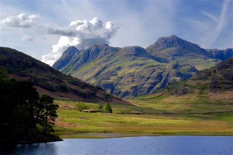 Langdale Pikes Mountain In England Thousand Wonders