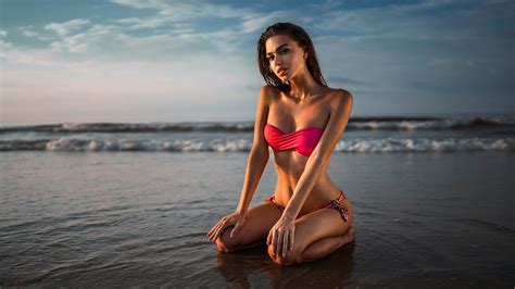 Wallpaper Ivan Gorokhov Tanned Belly Sea Bikini Kneeling Women Outdoors 2048x1152