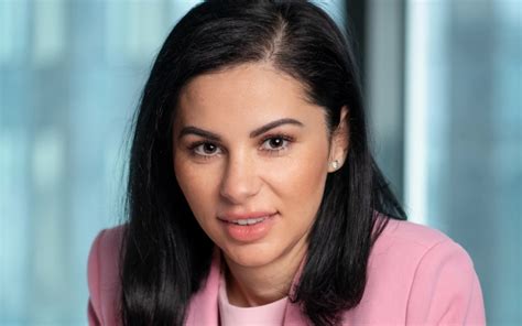 Alina Gamauf Board Member Carrefour România Succesul Unui Lider Se