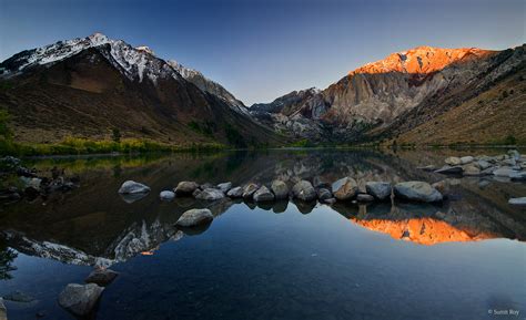 Sunrise At Convict Lake Eastern Sierras Ca Sumit Roy Flickr