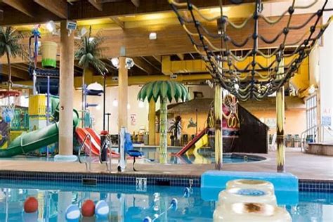Best Indoor Water Park Resorts In Great Wolf Lodge