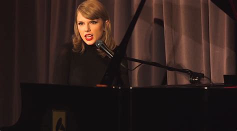 Taylor Swift Shares Solo Piano “out Of The Woods” For 1989‘s 1st