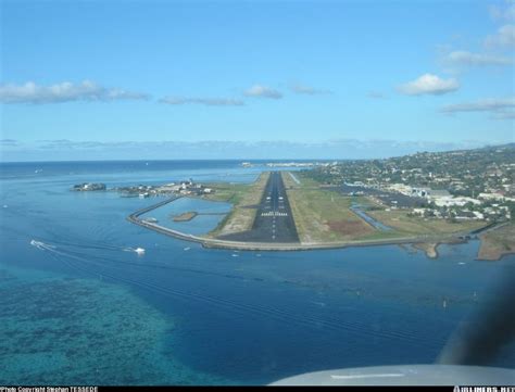 The commune of papeete is located on the island of tahiti, in the administrative subdivision of the windward islands, of which papeete is the administrative capital. NTAA airport information, location and details | Tahiti ...
