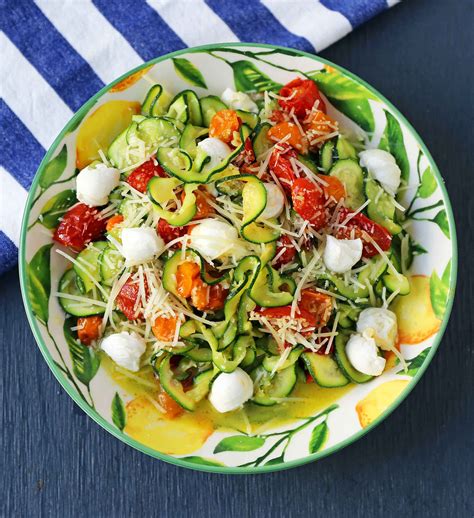 Zucchini Noodles With Tomatoes Fresh Mozzarella And