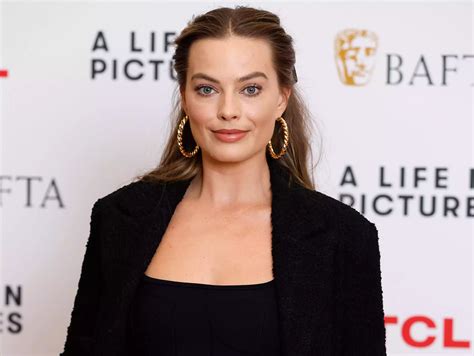 Margot Robbie Says She Didnt Know The Definition Of Sexual Harassment In Workplace Until