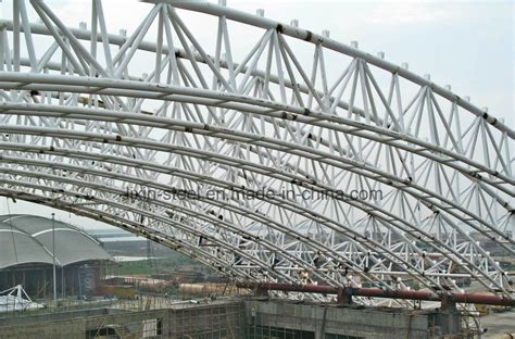 China Prefabricated Steel Structure Roof Round Tube Truss School