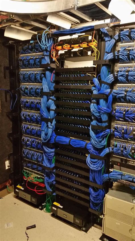 High Data Output Network Server Rack Structured Cabling Server Rack
