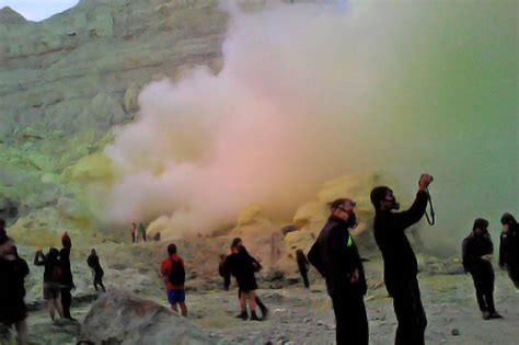 Ijen Crater Tour From Ubud Bali Bromo Volcano Tour Ijen Crater Blue Fire