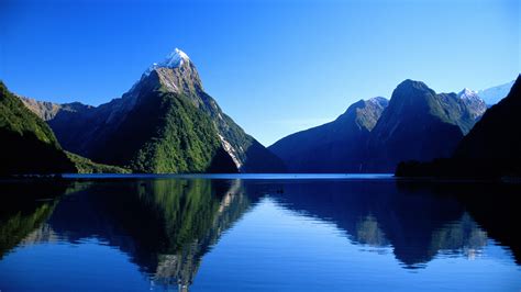 Mitre Peak In Milford Sound Fiordland National Park New Zealand Backiee