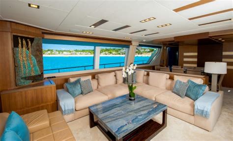 Charter Luxury Yacht Amore Mio In Florida And The Bahamas — Yacht