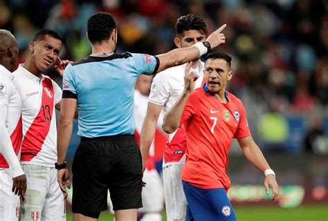Heartbreak For Alexis Sanchez As Man Utd Flop Fails To Inspire Chile