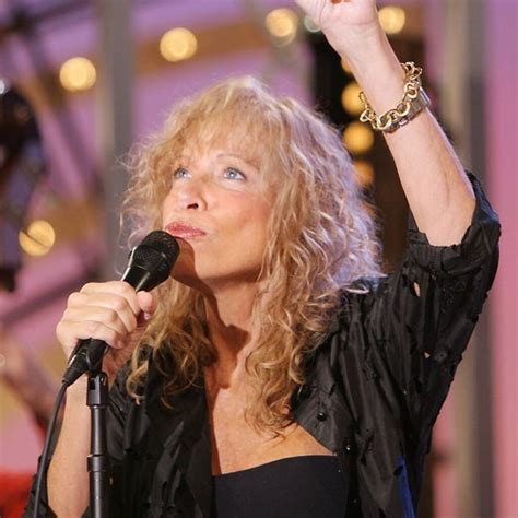 Carly Simon Pays Tribute To Late Sisters After Their Deaths One Day Apart Music News