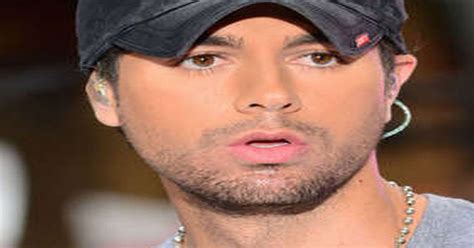 Enrique Iglesias Finds Female Intruder At Beach House Daily Star