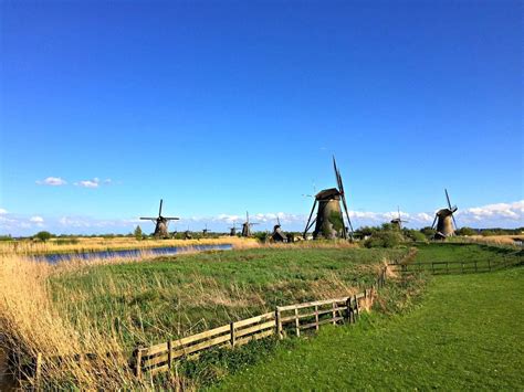 Why Visit Windmills in Holland at Kinderdijk - TravelMamas.com
