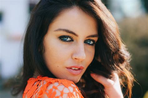 Aurela Skandaj Women Model Face Blue Eyes Portrait Brunette Women Outdoors Wallpaper
