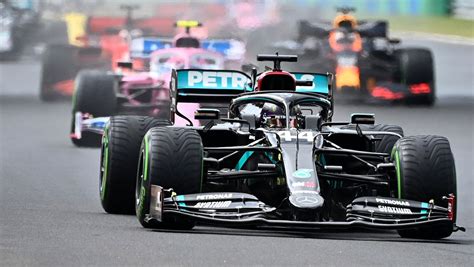 Formel 1 In Ungarn Lewis Hamilton Gewinnt Und Stellt Michael
