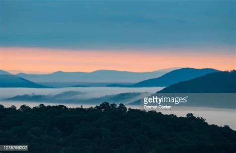 Blue Ridge Mountains Sunrise Photos And Premium High Res Pictures