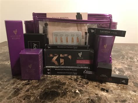 Younique March 2017 Presenters Kit For 99 With Over 360 Worth Of