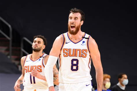 Frank Kaminsky, Abdel Nader lead Suns to needed win over Golden State 