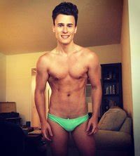 Blake Mciver Ewing Sex Pictures Pass