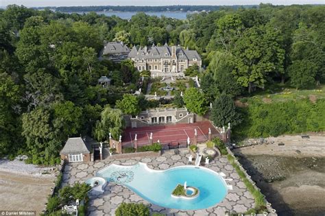 A Long Island Estate Straight Out Of The Great Gatsby Has Hit The Market For 100m Daily Mail