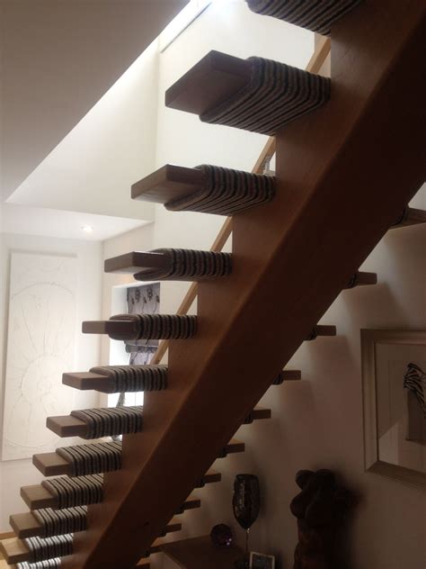 Floating Modern Oak Staircase With Wrapped Carpet Floating Staircase
