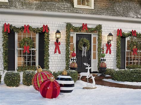 15 Spectacular Outdoor Christmas Decorations Part 1