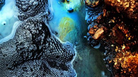 Photos Icelands Hot Springs Look Like An Alien Landscape The