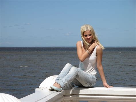 Blondes Hübsches Russisches Mädchen Foto And Bild Jugend Outdoor Menschen Aller Welt Bilder