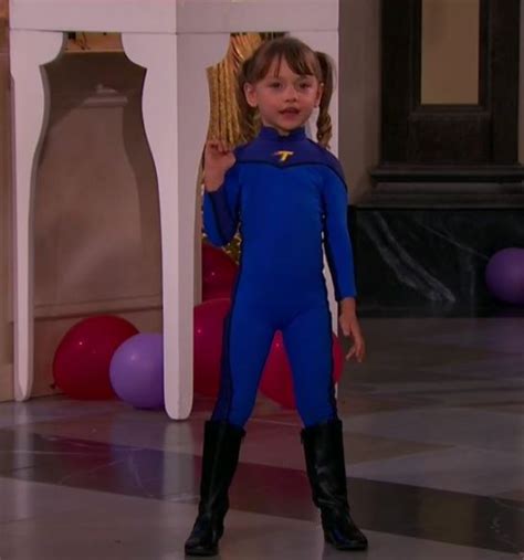 Image Chloe Thunderman Supersuit The Thundermans Wiki Fandom