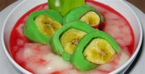 Ikuti resep es pisang cokelat beku dari buku resep dessert pilihan untuk bisnis boga oleh arif budi prayitno (tim ide masak) terbitan pt gramedia cara membuat es pisang cokelat beku. 5 Resep dan Cara Membuat Es Pisang Ijo - Tokopedia Blog