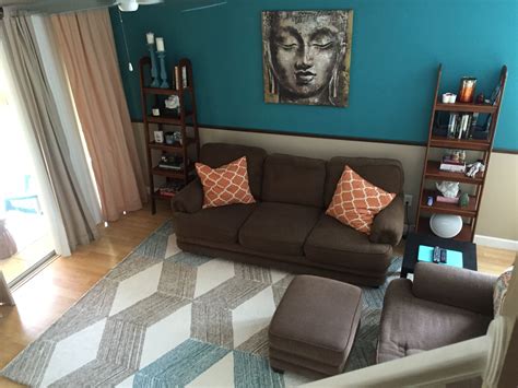 Townhouse Living Room Tan Turquoise And Brown