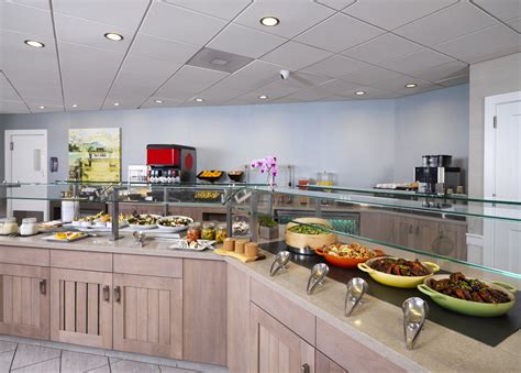 Oahu Hotels | Moana Surfrider | Beach Club Rooms