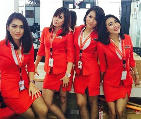 pramugari airasia indonesiaさんはinstagramを利用しています 「repost…」 military women women flight attendant
