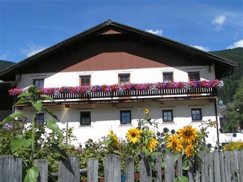 From 59 appartamenti in affitto to 18 case in affitto find a unique house rental for you to enjoy a memorable stay with your family and friends. Appartamenti in agriturismo Schopferhof - San Candido ...