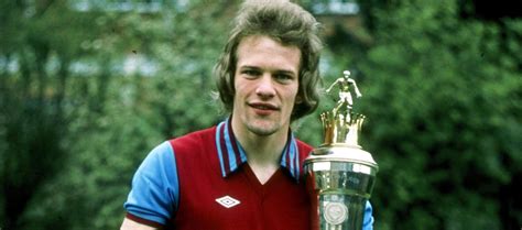 Andy Gray Count On Manchester United Fiorentina And Liverpool To