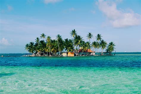 The San Blas Island Sailing From Panama To Colombia The Curious Travel