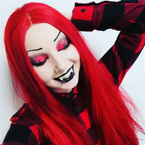 Real Life Vampire With Permanent Fangs Claims She Can Smell Blood And