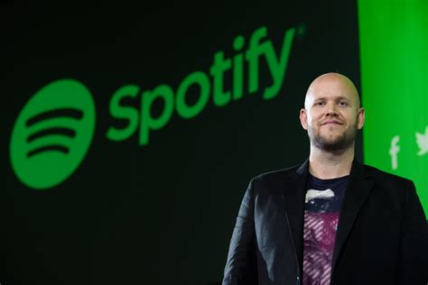 spotify ceo apologizes to staff for joe rogan controversy as episodes get removed cnbc