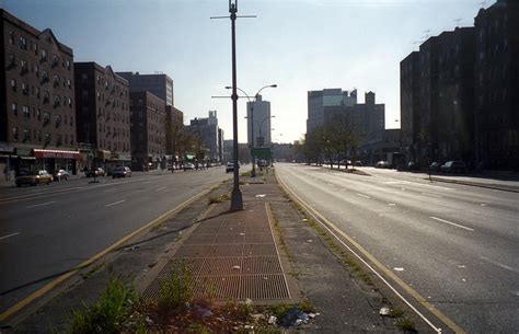Queens Boulevard Looking East At 76th Road Joe Shlabotnik Flickr