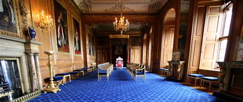 Introduction to windsor castle, one of the queen's official residences. Windsor Castle Family Tour, London - Meet the Locals for Families