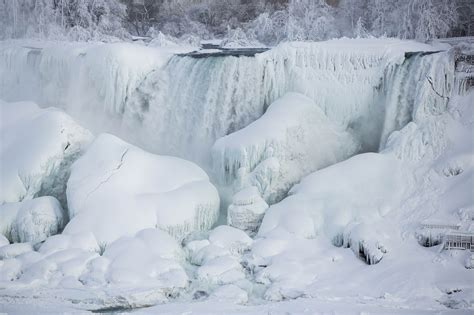 Niagara Falls Freezes Over New York Post