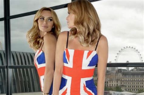 Amanda Holden Strips Down To Show Off Gorgeous Legs And Feet In