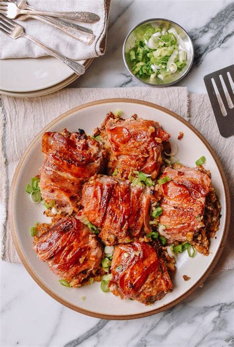 My easy recipe takes only 5 minutes prep time and calls for only four (4) ingredients: Pork Chop Sticky Rice Bake with Bacon | Recipe | Sticky rice, Pork recipes, Pork chops