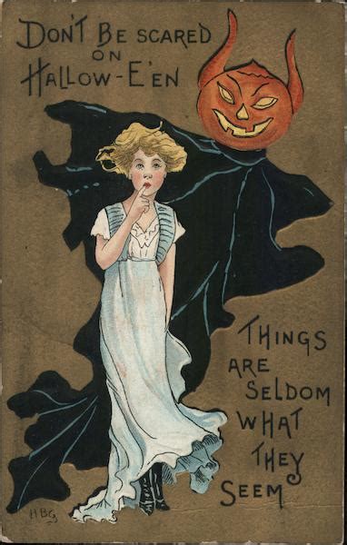 Dont Be Scared On Hall Een Halloween Postcard