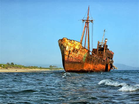 15 Incredible Shipwrecks You Dont Have To Dive To See Travel Insider